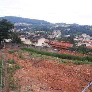 TERRENO PRÓXIMO AO CENTRO