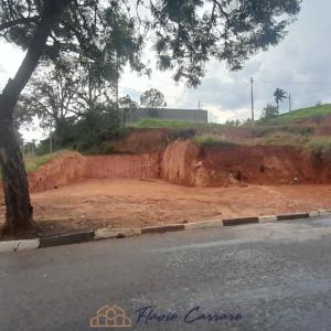 TERRENO RESIDENCIAL/COMERCIAL