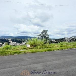 TERRENO PRÓXIMO AO CENTRO
