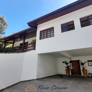 CASA PRÓXIMO AO CENTRO