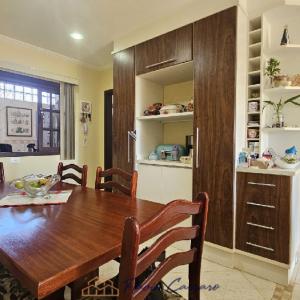 CASA EM CONDOMÍNIO FECHADO 
