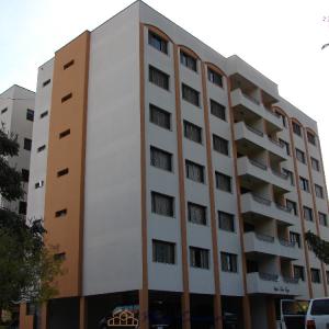 APARTAMENTO PRÓXIMO AO CENTRO