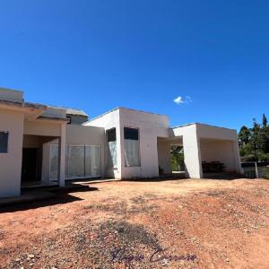 CASA PRÓXIMO AO CENTRO