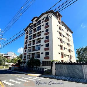 APARTAMENTO PRÓXIMO AO CENTRO