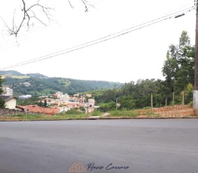 TERRENO PRÓXIMO AO CENTRO