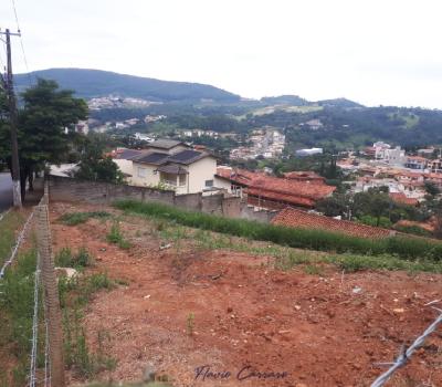 TERRENO PRÓXIMO AO CENTRO