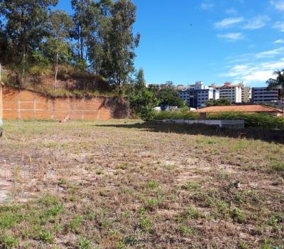 EXCELENTE TERRENO CENTRAL