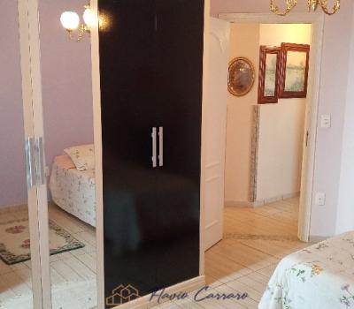 CASA EM CONDOMÍNIO FECHADO