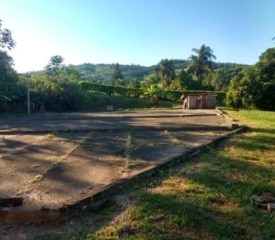 SITIO EM SERRA NEGRA-SP