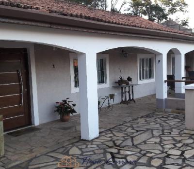 CASA PRÓXIMO AO CENTRO