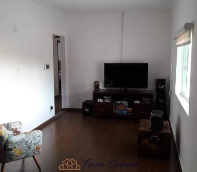 CASA PRÓXIMO AO CENTRO