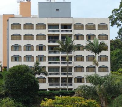APARTAMENTO PRÓXIMO AO CENTRO