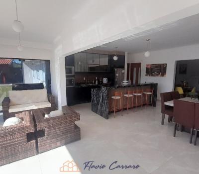 CASA PRÓXIMO AO CENTRO