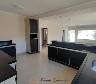 CASA PRÓXIMO AO CENTRO
