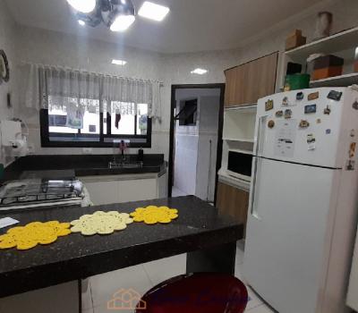APARTAMENTO PRÓXIMO AO CENTRO