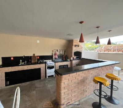 CASA PRÓXIMO AO CENTRO