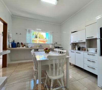 APARTAMENTO PRÓXIMO AO CENTRO