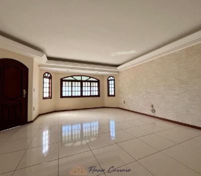APARTAMENTO PRÓXIMO AO CENTRO