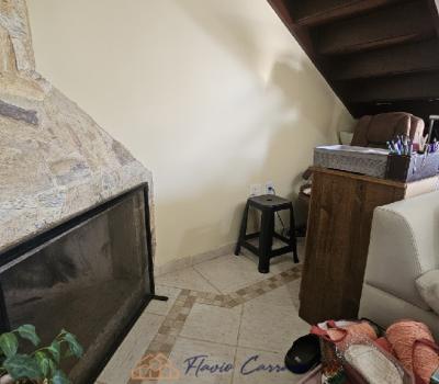 CASA EM CONDOMÍNIO FECHADO 