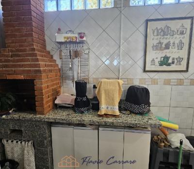 CASA EM CONDOMÍNIO FECHADO 