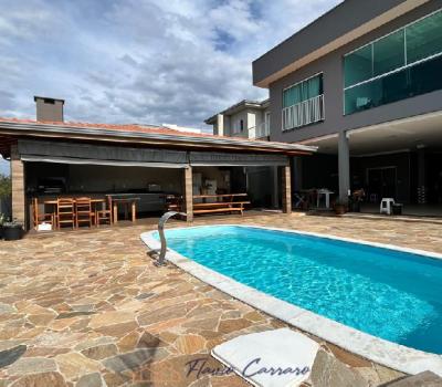 CASA PRÓXIMO AO CENTRO