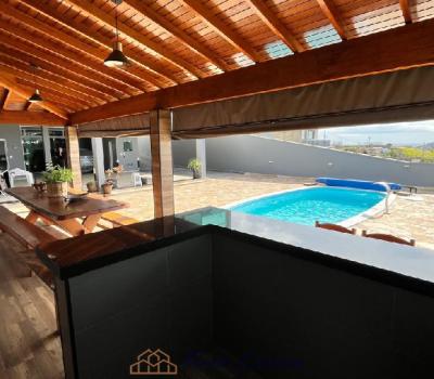 CASA PRÓXIMO AO CENTRO