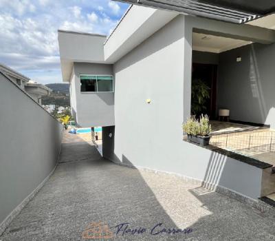 CASA PRÓXIMO AO CENTRO