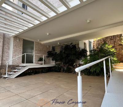 CASA CONDOMINIO FECHACO