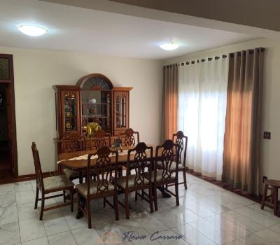 CASA PRÓXIMO AO CENTRO