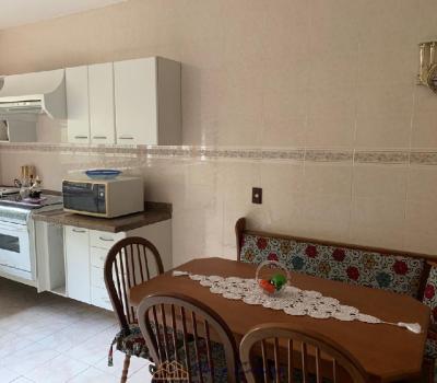 CASA PRÓXIMO AO CENTRO