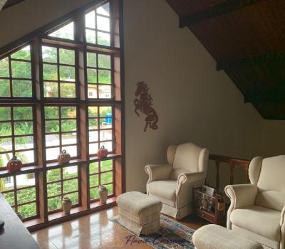 CASA PRÓXIMO AO CENTRO