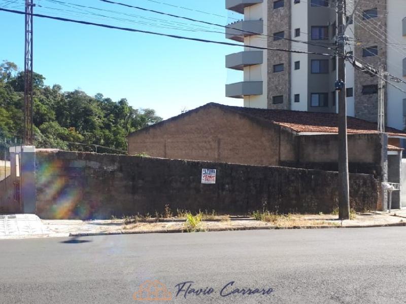 TERRENO CENTRO