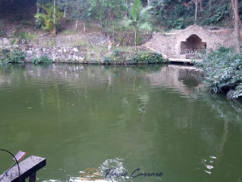 CHÁCARA EM SERRA NEGRA