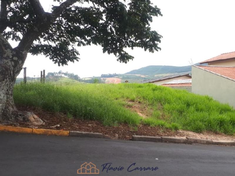TERRENO PRÓXIMO AO CENTRO