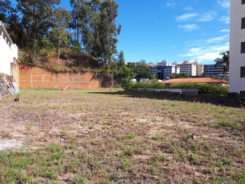 EXCELENTE TERRENO CENTRAL
