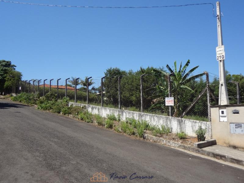 TERRENO EM BAIRRO