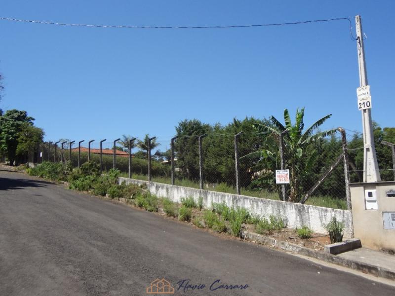 TERRENO EM BAIRRO