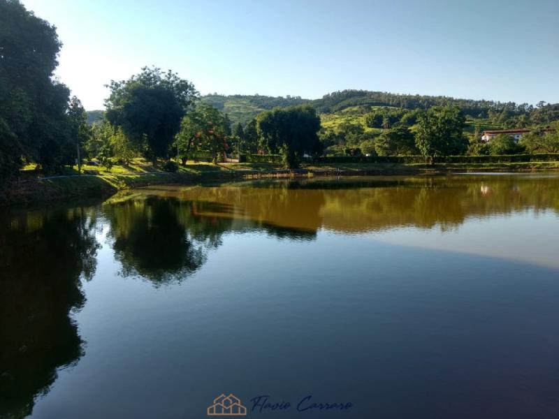 SITIO EM SERRA NEGRA-SP