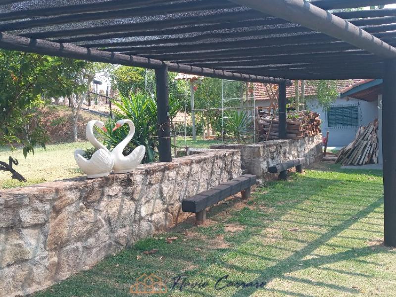SITIO EM SERRA NEGRA