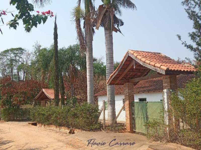 SITIO EM SERRA NEGRA