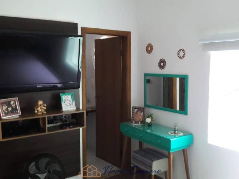 CASA PRÓXIMO AO CENTRO
