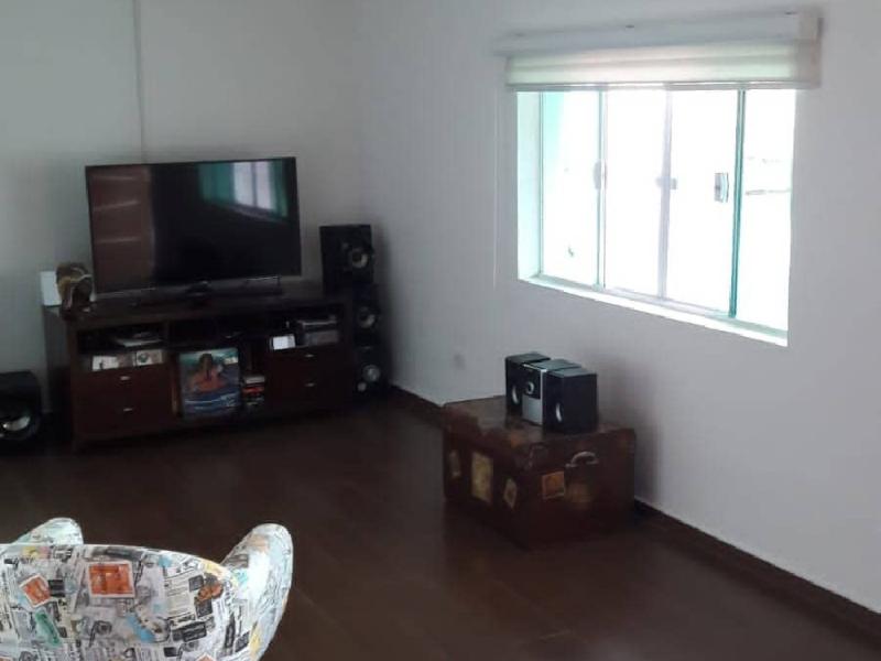 CASA PRÓXIMO AO CENTRO