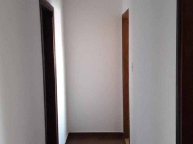 CASA PRÓXIMO AO CENTRO
