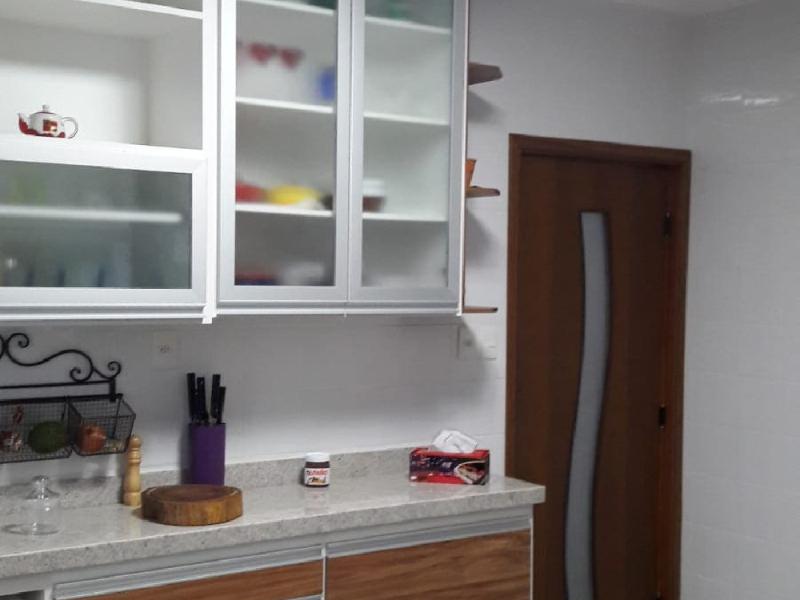 CASA PRÓXIMO AO CENTRO