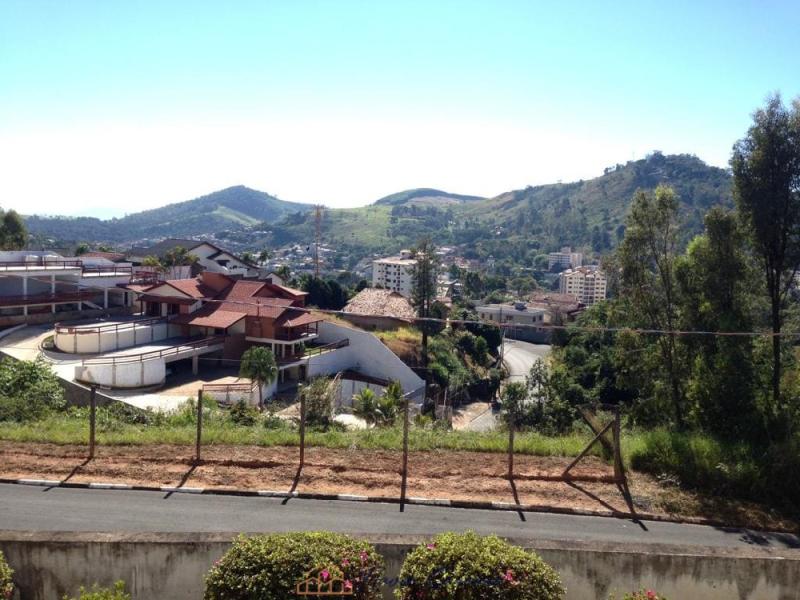 CASA PRÓXIMO AO CENTRO