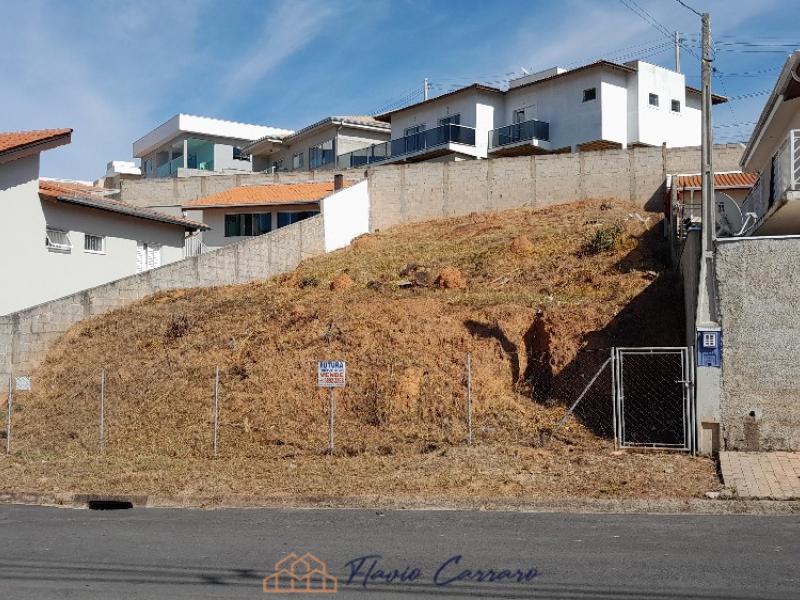 TERRENO PROXIMO AO CENTRO