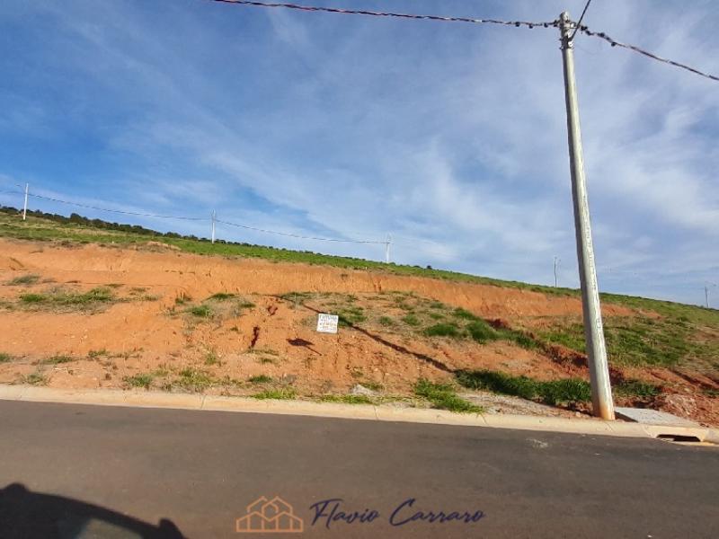 TERRENO PRÓXIMO AO CENTRO