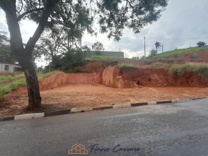 TERRENO RESIDENCIAL/COMERCIAL