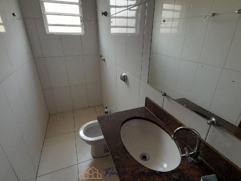 CASA PRÓXIMO AO CENTRO