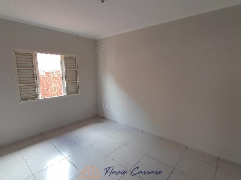 CASA PRÓXIMO AO CENTRO